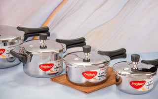 Stainless steel pressure cooker